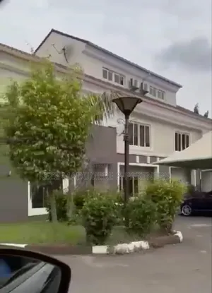 20bdrm Maisonette in Gwarinpa , Life Camp for sale