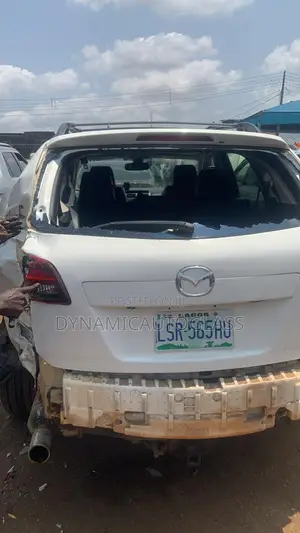 Madza Cx-9 Back Windshield