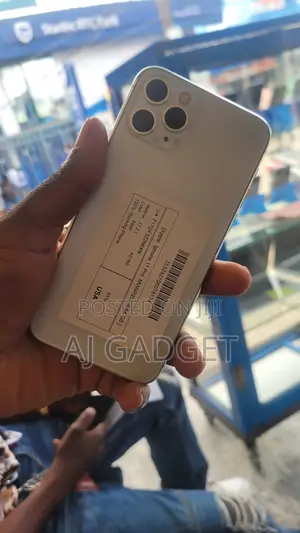 Apple iPhone 11 Pro 64 GB White