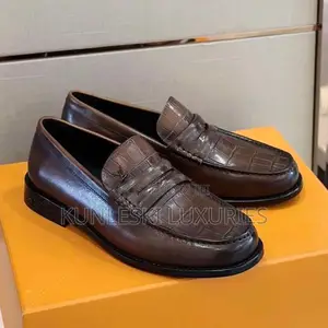 Original Louis Vuitton Luxury Leather Men Shoes Collections