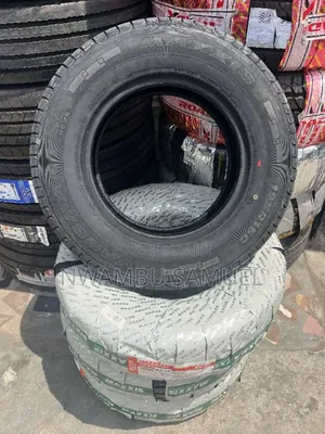 195R15C Maxxis Tyre