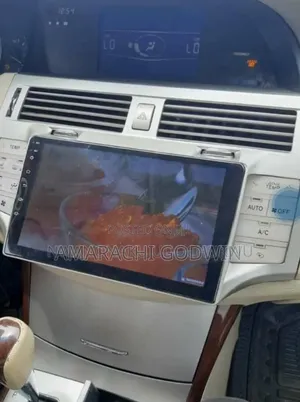 Toyota Avalon Android Navigation Screen + Reverse Camera