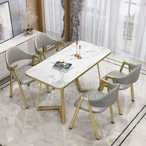 4 Man Dinning