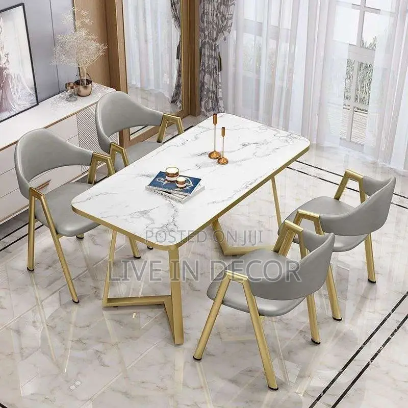 4 Man Dinning