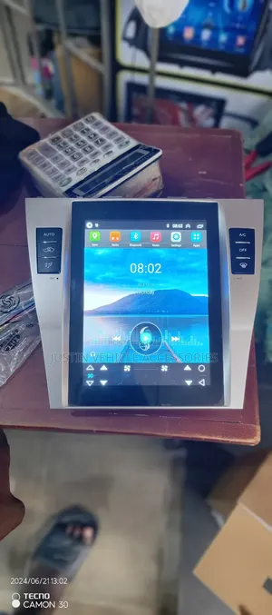 Toyota Camry 2008 Tesla Android