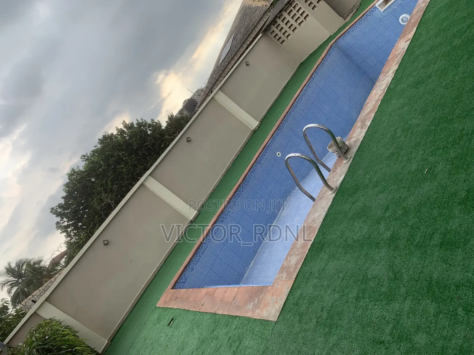 Artificial Grass Carpet Gold