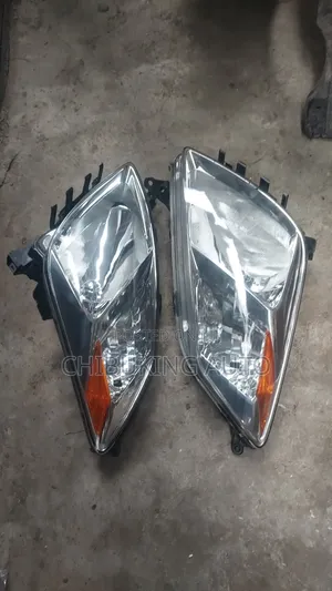 Headlight Toyota Prius 2008
