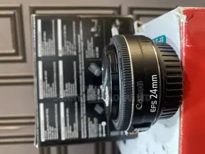 Canon 24mm F2.8 Macro Lens