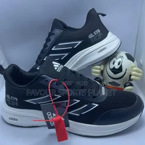 Brand New Adidas Trainer Canvas