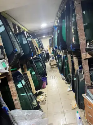 All Kinds of Luxury Windscreen Glass All Available