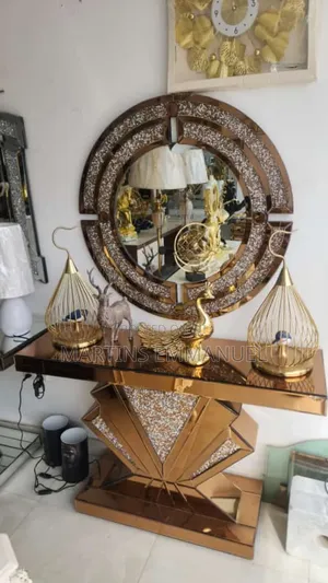 Mirror Console / Stand