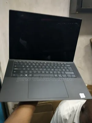 Laptop Dell Precision 5550 32GB Intel Core i7 SSD 512GB