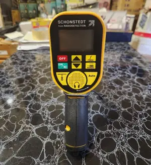 Pipe and Cable Detector With Transmitter