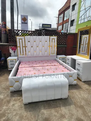 Quality 6by6 Complete Set of Leather Upholstery Padded Bed