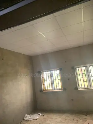 Suspended Ceiling Tiles With Grids