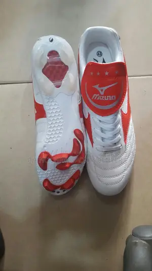 Mizuno Soccer Boot