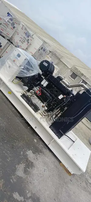 212kva JMG Wilson Soundproodiesel Generator Copper Coil