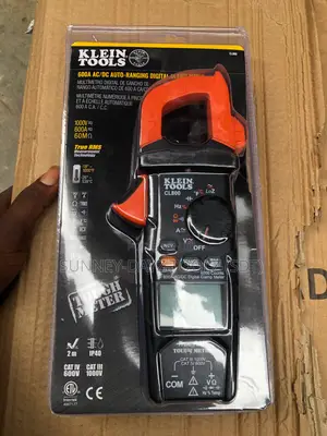 Auto Ranging Digital Clamp Meter