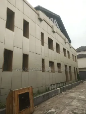 Commercial Property On 3floors At Lekki Phase 1 Lagos