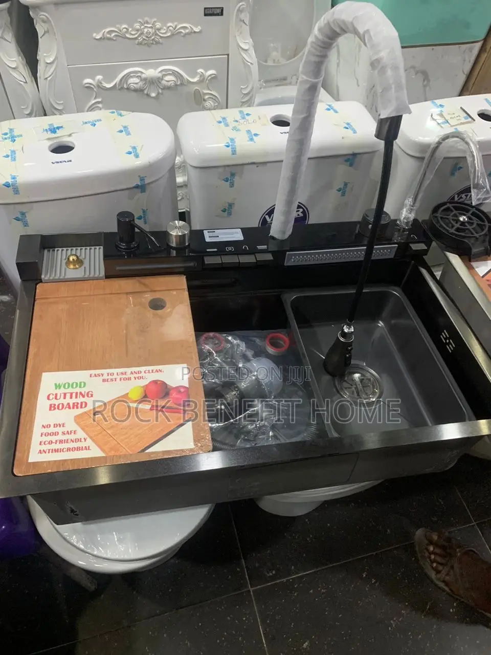 Exclusive Kitchen Sink Black
