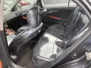 Toyota Corolla 2010 Gray