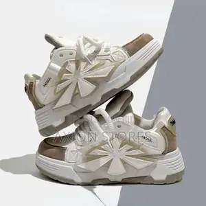 High Quality Sneakers