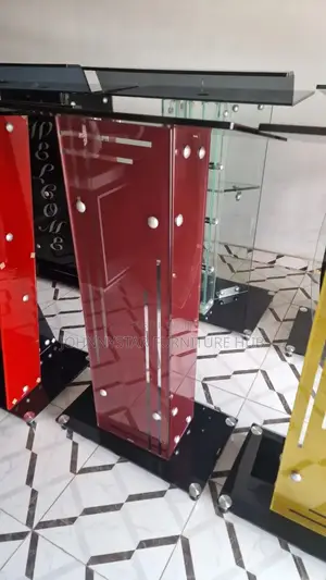 Italian Unique Supermax Tempered Glass Church Pulpits
