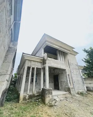 5bdrm Duplex in At Cornerstone, for sale