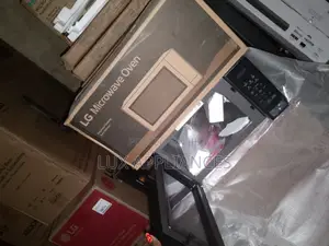 The Standard Lg 20 Litres Microwave