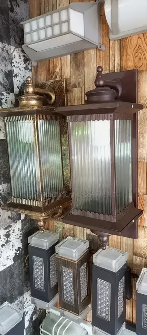 Gate Lamp and Fittings