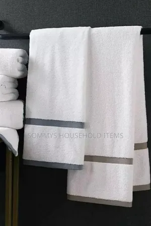 2in1 High Quality White Towel With Colour Edge