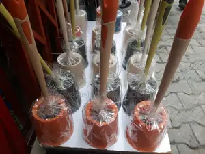 Bold Handle Toilet Brush