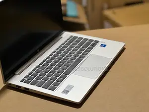 New Laptop HP ProBook 440 G10 8GB Intel Core I7 SSD 512GB