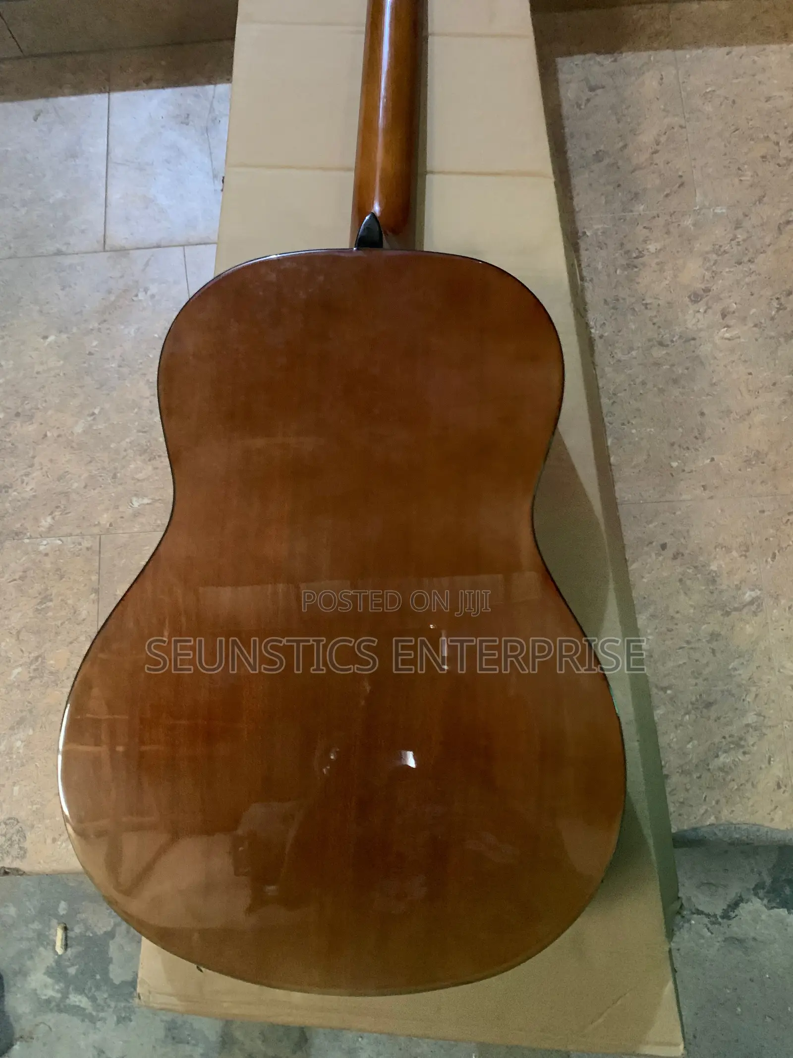 Quality Epiphone Pro 1 Classic AN Classical Guitar
