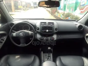 Toyota RAV4 2011 Gray