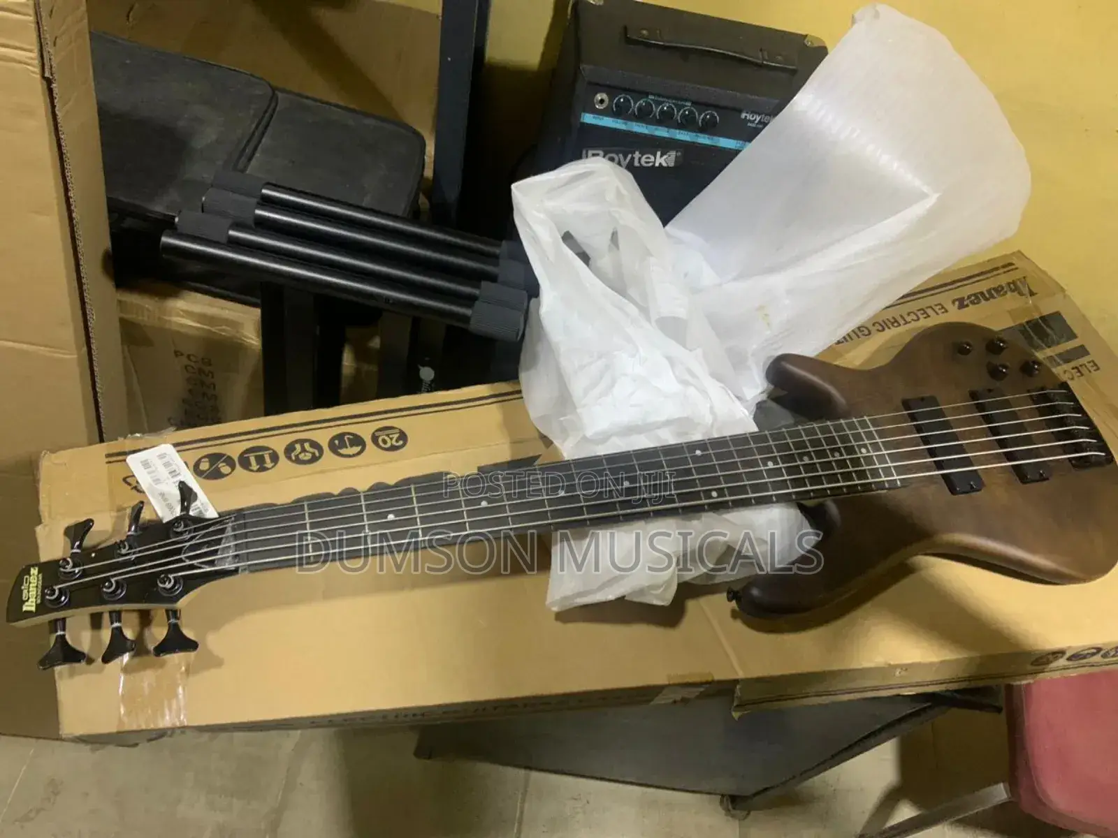 Ibanze Active 6 Strings Bass Guitar