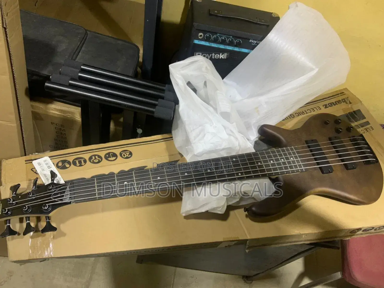 Ibanze Active 6 Strings Bass Guitar