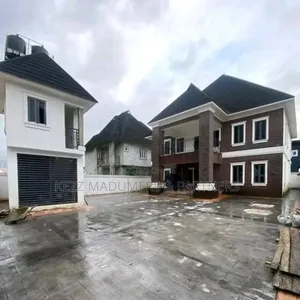 4bdrm Duplex in Off Nta Road , Port for sale