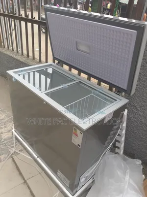 New LG 350_litre Fast Deep Freezer ( Copper ) Ice Maker>2yrs