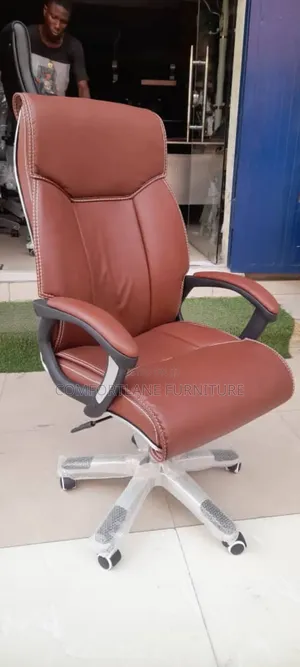Executive Swivel Office Chair