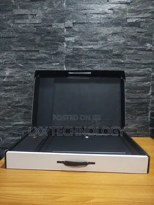 Laptop Dell Alienware M17 R5 32GB AMD Ryzen 9 SSD 1T