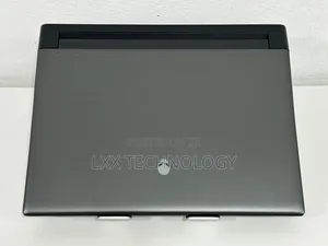 Laptop Dell Allienware M18 R1 32GB AMD Ryzen 9 SSD 1T