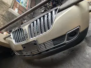 Lincoln MKX Bumper