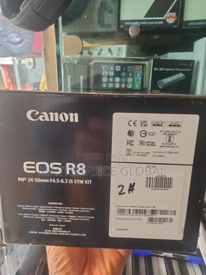 Canon Eos R8 With Rf 24-50mm F4.5-6.3 Is Stm