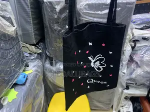 Queen Quality Tote the Bag