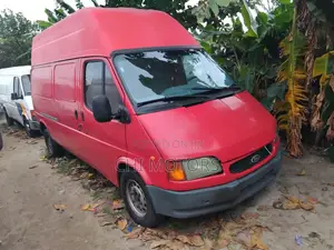 Ford Transit 2005 Red