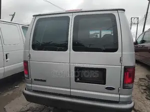 Ford E250 2006 Silver