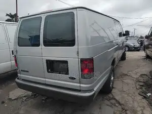 Ford E250 2006 Silver