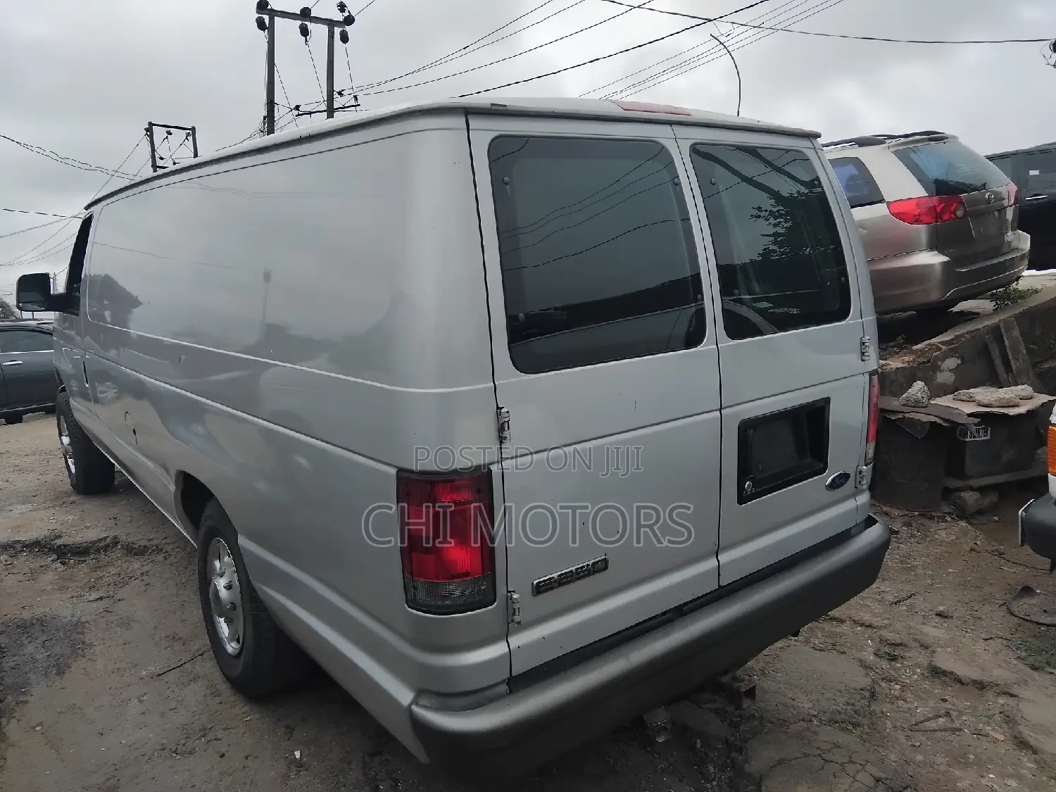 Ford E250 2006 Silver