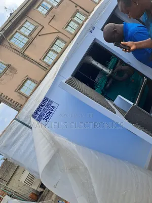 《》Perkins Diesel Soundproof Generator Model Sp300kva